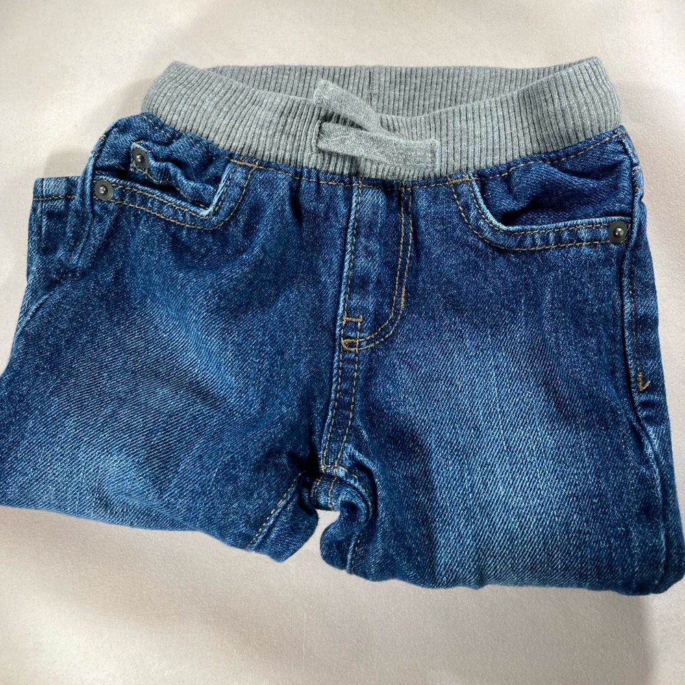 The Children’s Place 6-9M boy straight leg blue jeans